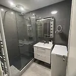 Apartment Chic 47m2, 2 Rooms, Ground Floor, Patio, 280m Croisette Cannes