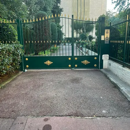 Chic 47m2, Calme A 280m Croisette Et דירה